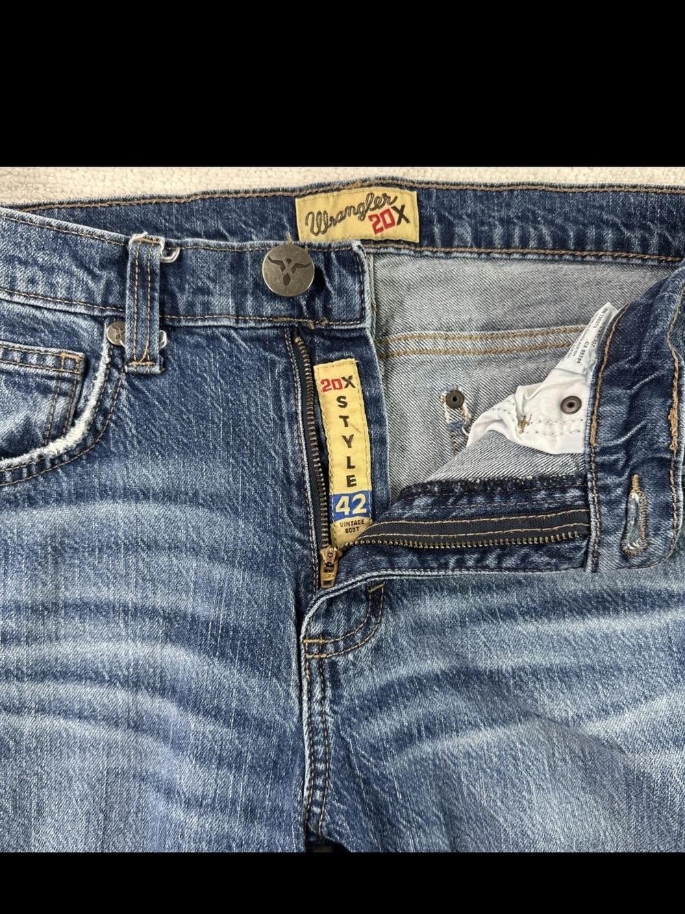 Wrangler Men's Blue Denim Jeans - Style 42